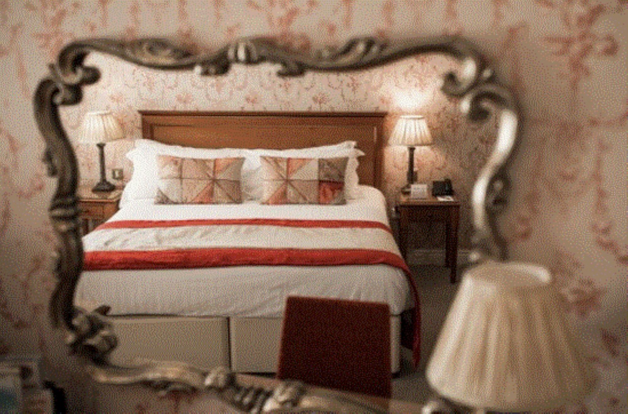 Clanard Court Hotel アシー エクステリア 写真