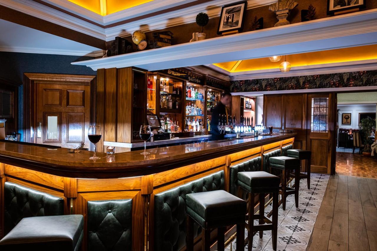 Clanard Court Hotel アシー エクステリア 写真