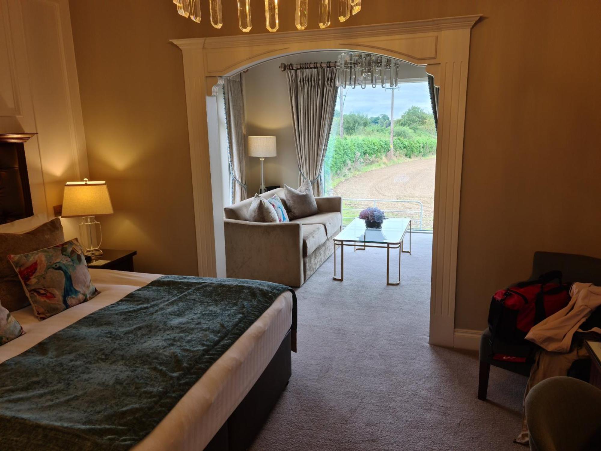 Clanard Court Hotel アシー エクステリア 写真